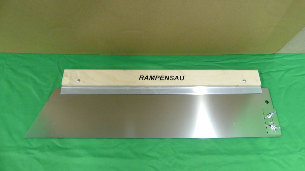 Neuer praktischer Höhenspachtel 560, genannt "Rampensau"