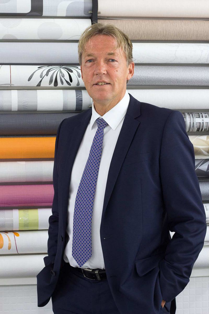 "Die Umsätze haben sich im Oktober stabilisiert und auch der November bewegt sich auf Vorjahresniveau."<br>Dietmar <br>Everding, <br>Erismann-<br>Geschäftsführer Rückblick 2022 | Ausblick 2023: Zuversicht
