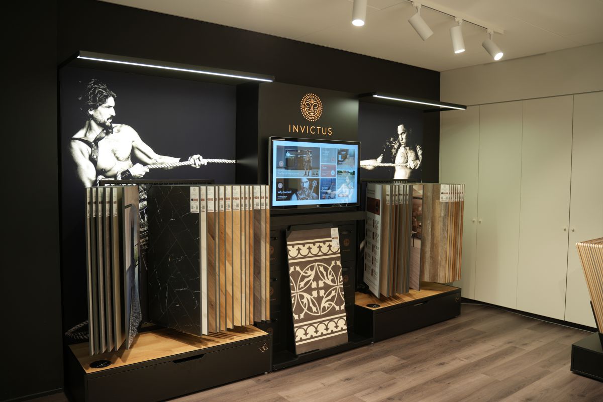 Displays und Trolleys für Teppichböden und LVT