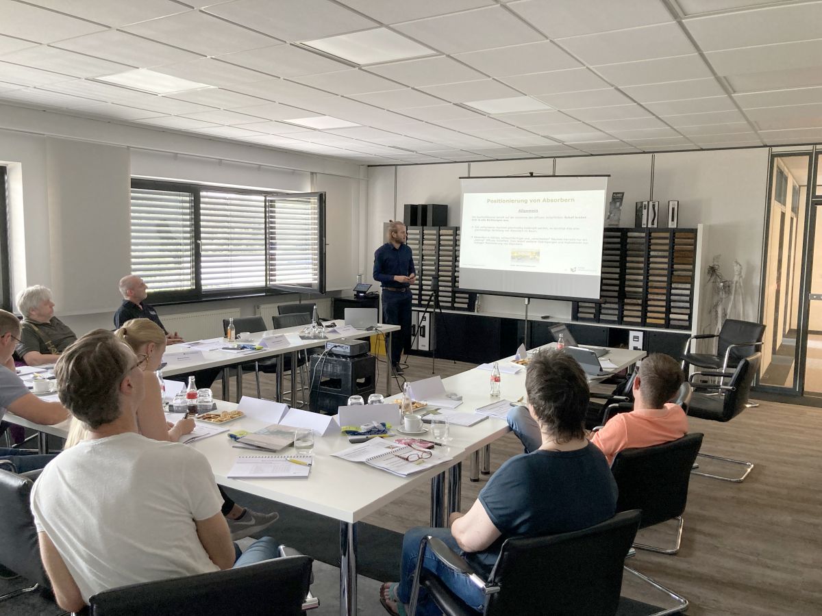 FHR bildet Akustik-Profis aus