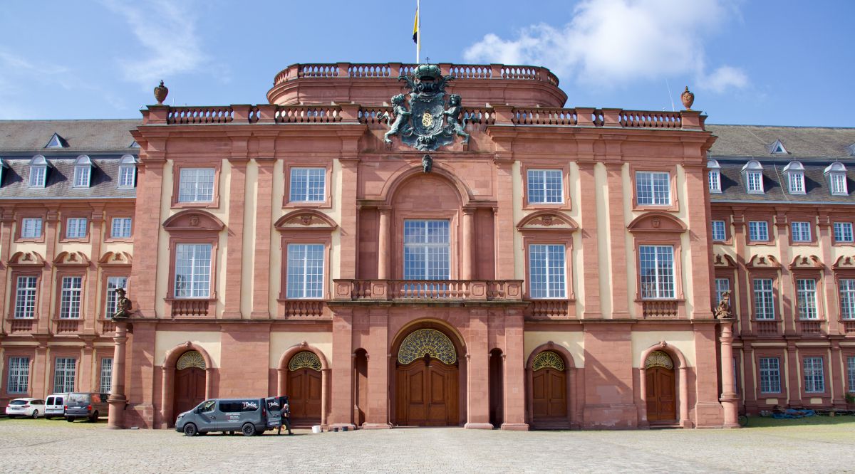 Kurfürstliches Parkett gerettet