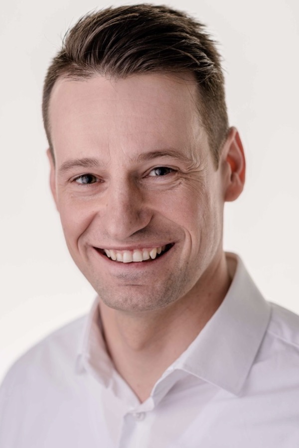 Stefan Innerlohinger Tilo: Prinz in Ruhestand, Innerlohinger und Hennisge übernehmen